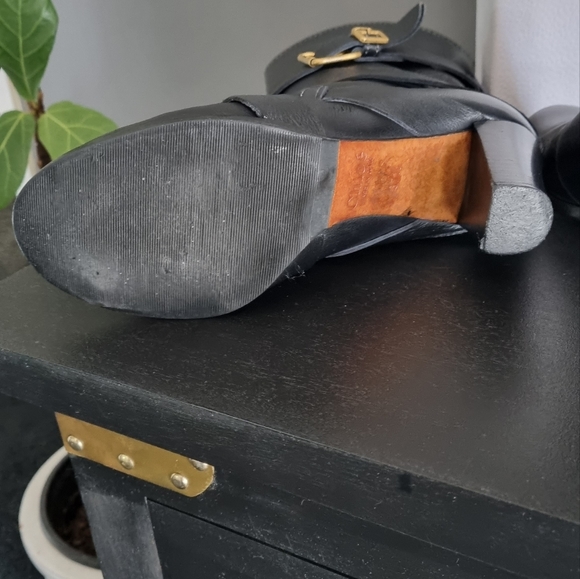 Chloe vintage leather ankle boots 😍 size 37.5 but fit a 7. Listed elsewhere 2 - Picture 8 of 8